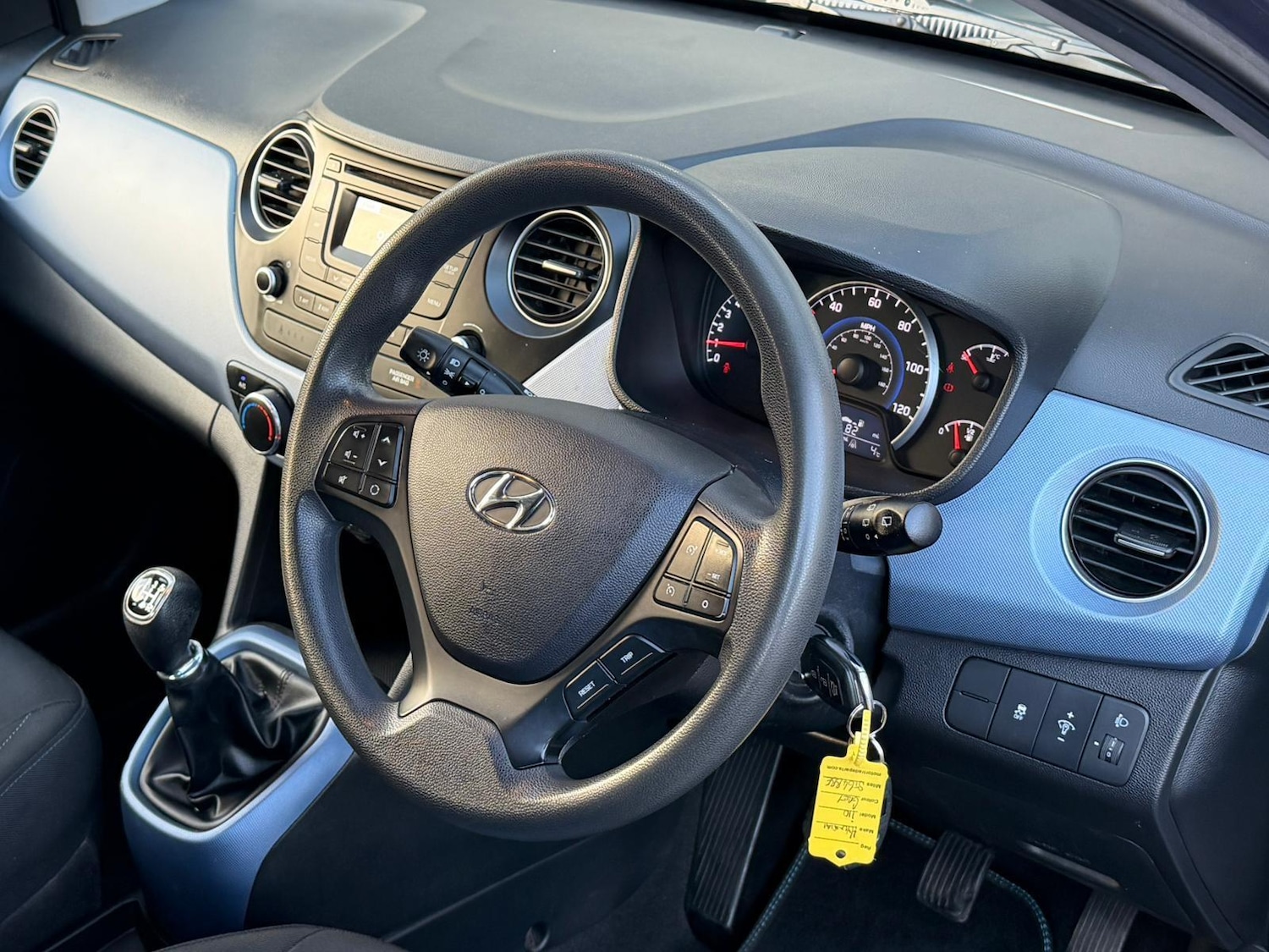 Used Hyundai i10 2014 for sale - 76965260: Photo 24