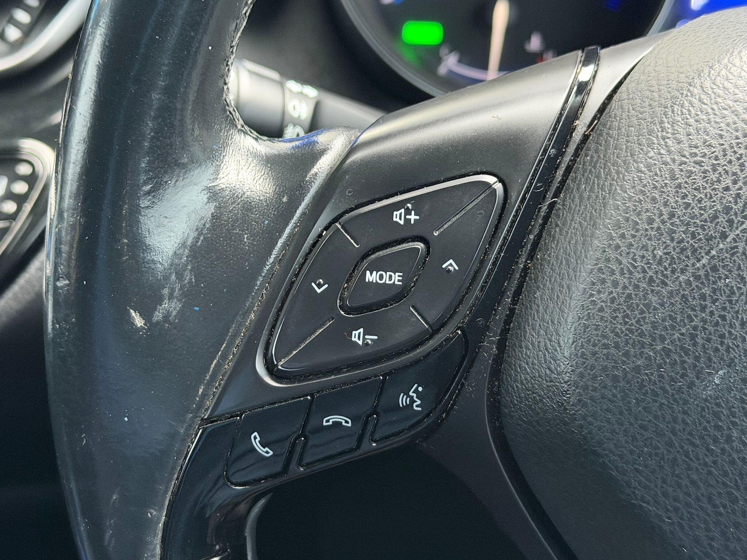 Used Toyota C-HR for sale - 77768353: Photo 14