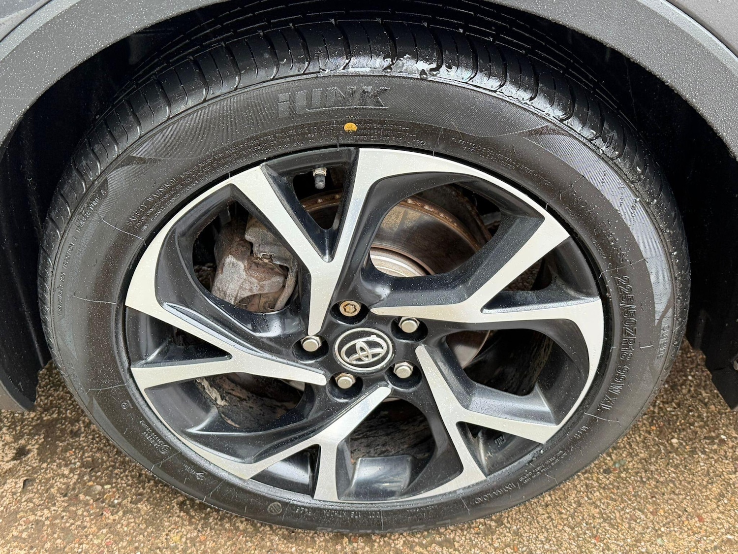 Used Toyota C-HR for sale - 77768353: Photo 16