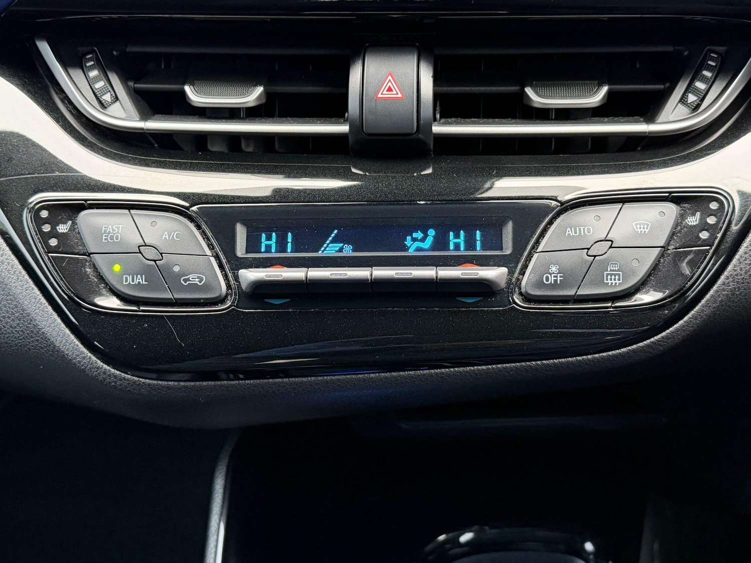 Used Toyota C-HR for sale - 77768353: Photo 20