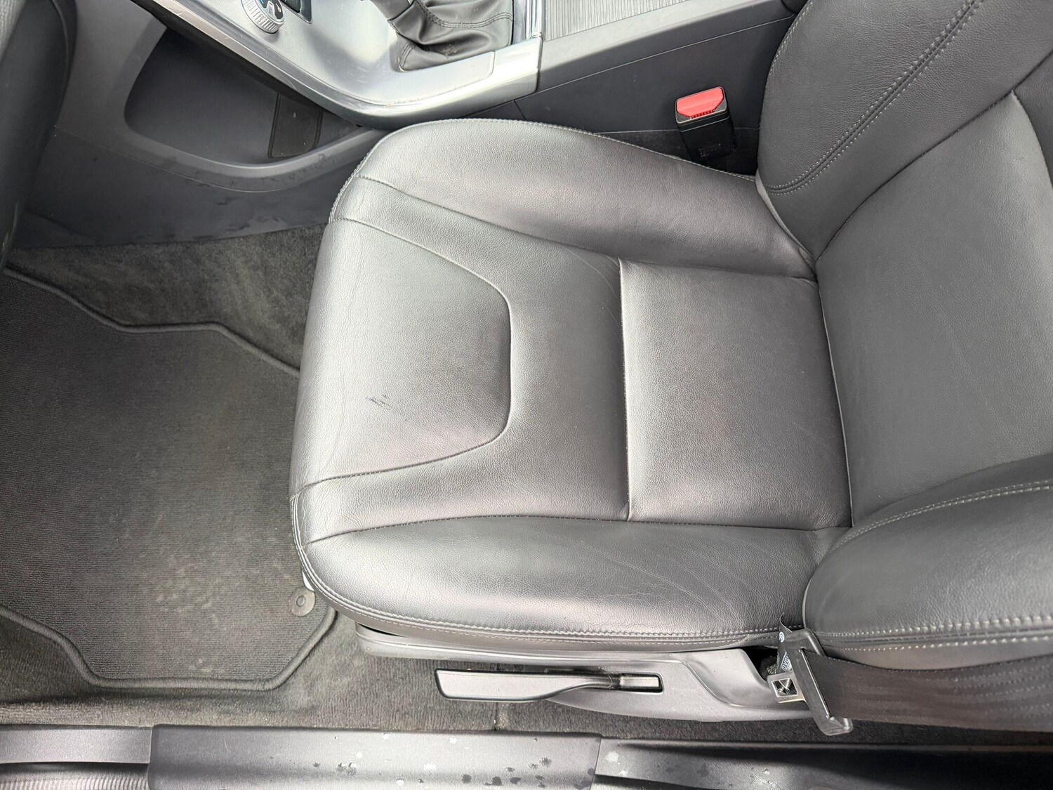 Used Volvo XC60 2017 for sale - 76647509: Photo 28