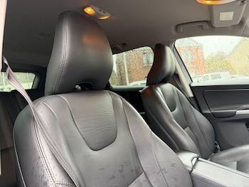 Used Volvo XC60 2017 for sale - 76647509: Photo