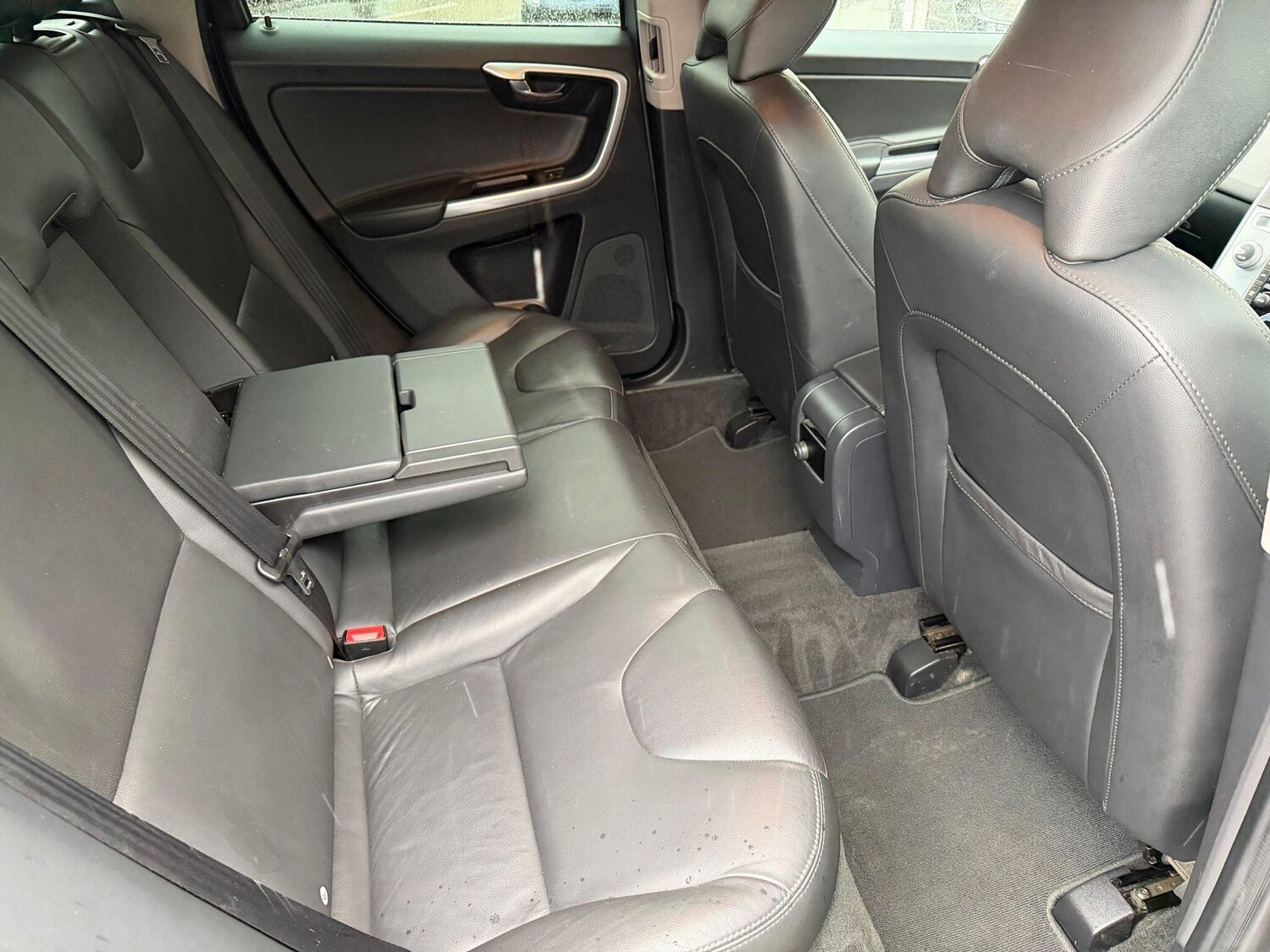 Used Volvo XC60 2017 for sale - 76647509: Photo 9