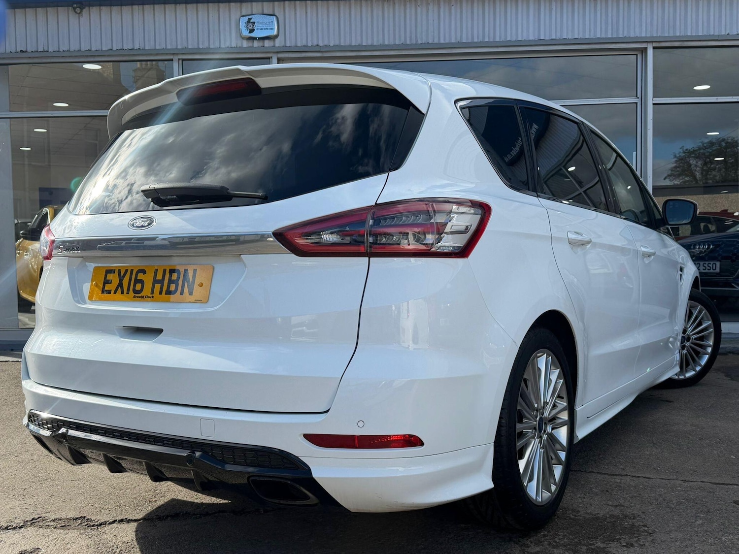 Used Ford S-Max 2016 for sale - 77784219: Photo 3