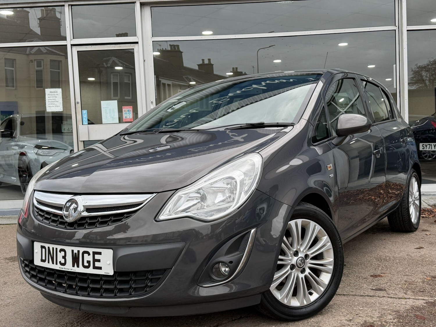 Used Vauxhall Corsa 2013 for sale - 76913454: Photo 1