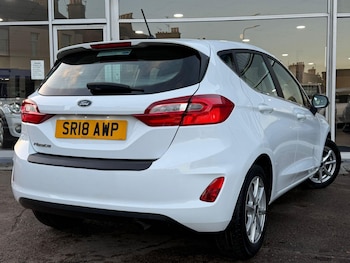 Used Ford Fiesta 2018 for sale - 76850112: Photo