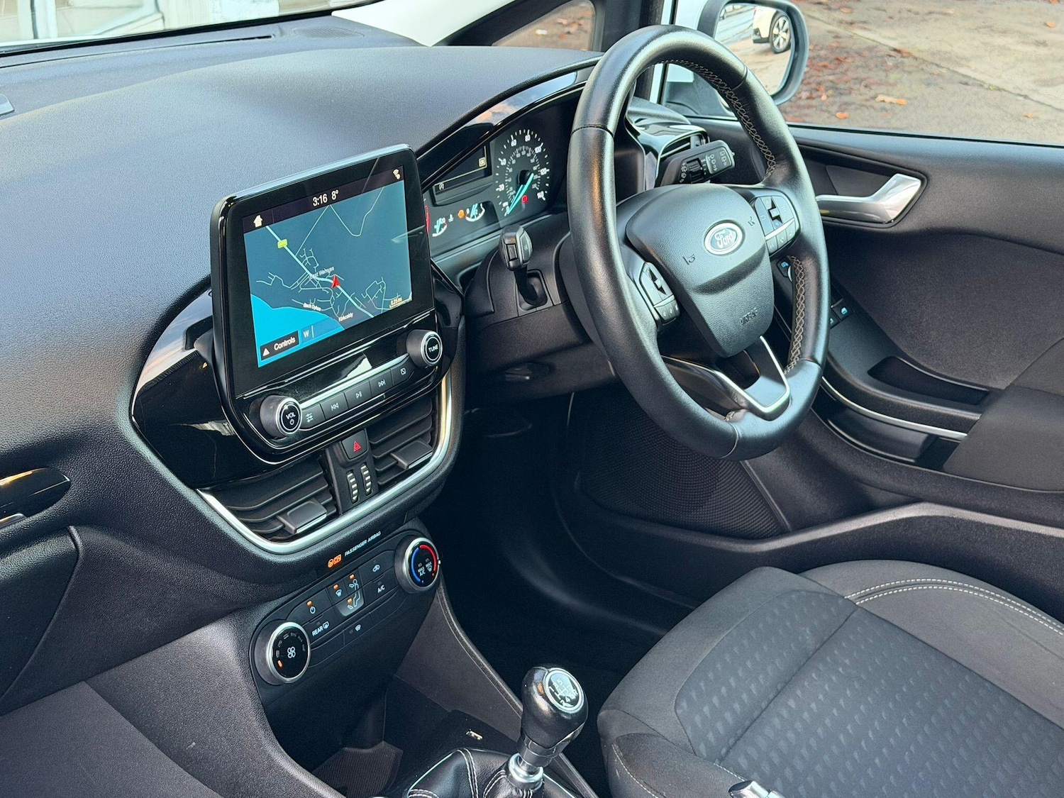 Used Ford Fiesta 2018 for sale - 76850112: Photo 6