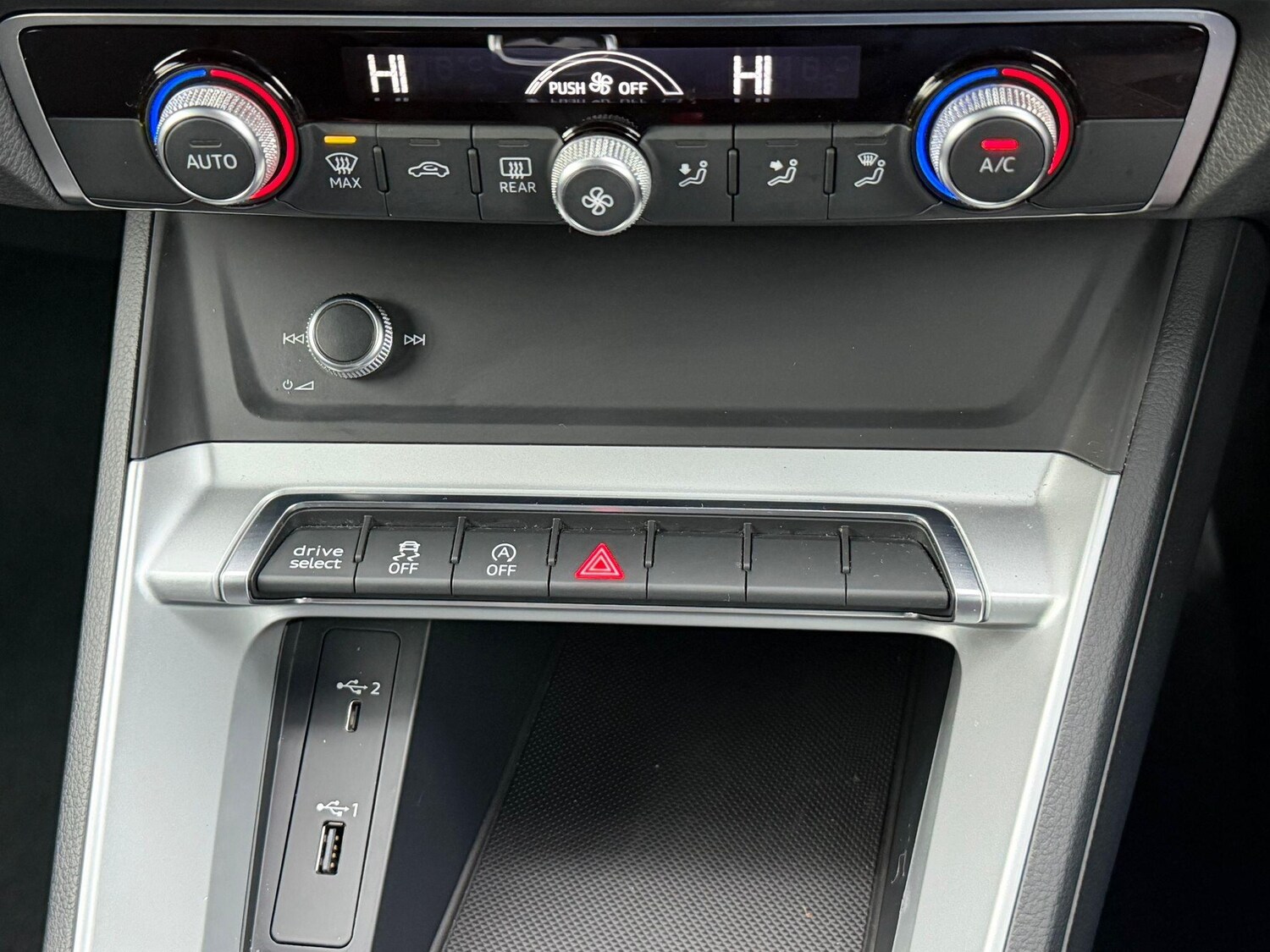 Used Audi Q3 2019 for sale - 76953027: Photo 30