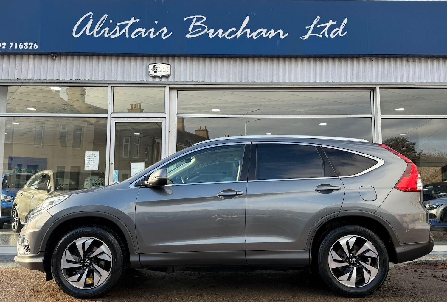 Used Honda CR-V 2017 for sale - 76647495: Photo 2