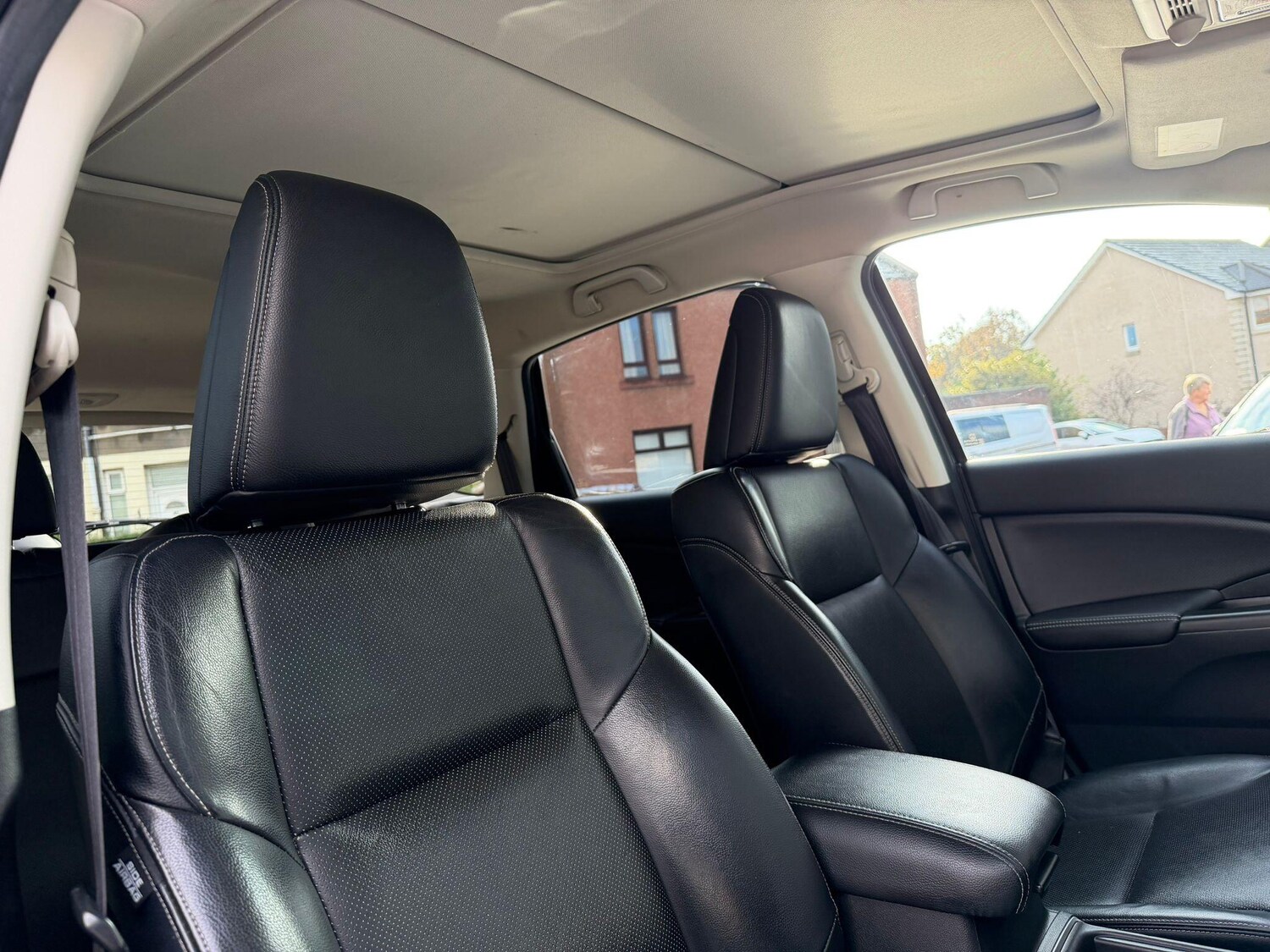 Used Honda CR-V 2017 for sale - 76647495: Photo 8