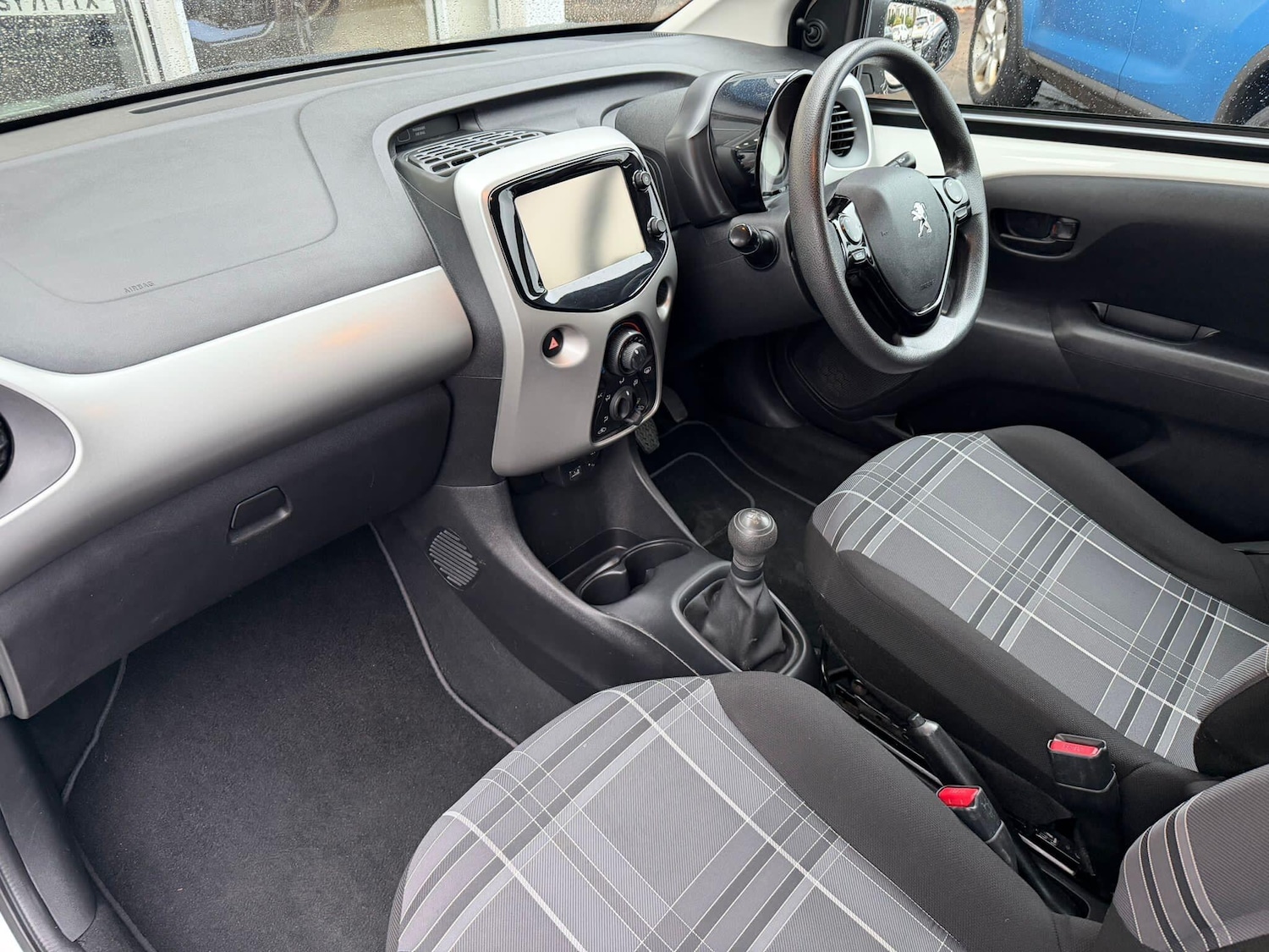 Used Peugeot 108 for sale - 76728629: Photo 6