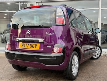 Used Citroen C3 Picasso 2017 for sale - 76975590: Photo