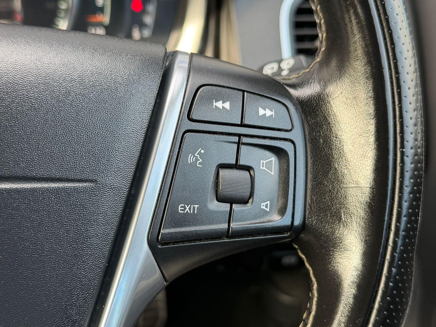 Used Volvo XC60 2016 for sale - 77645745: Photo 11