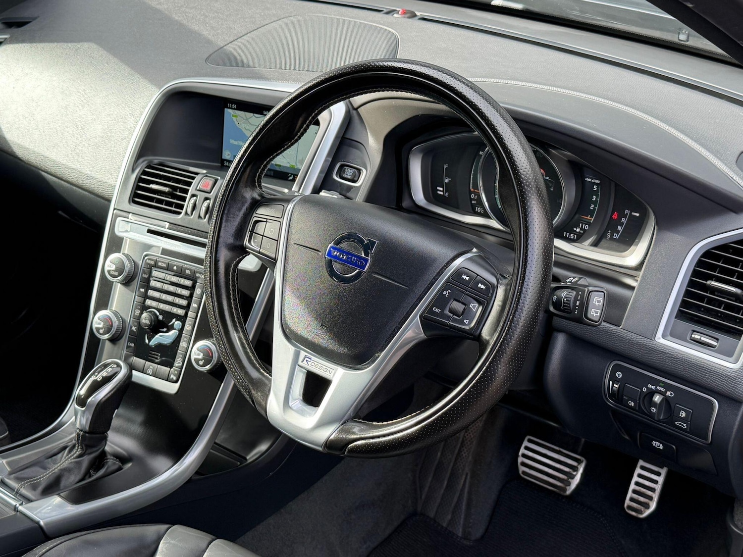 Used Volvo XC60 2016 for sale - 77645745: Photo 28