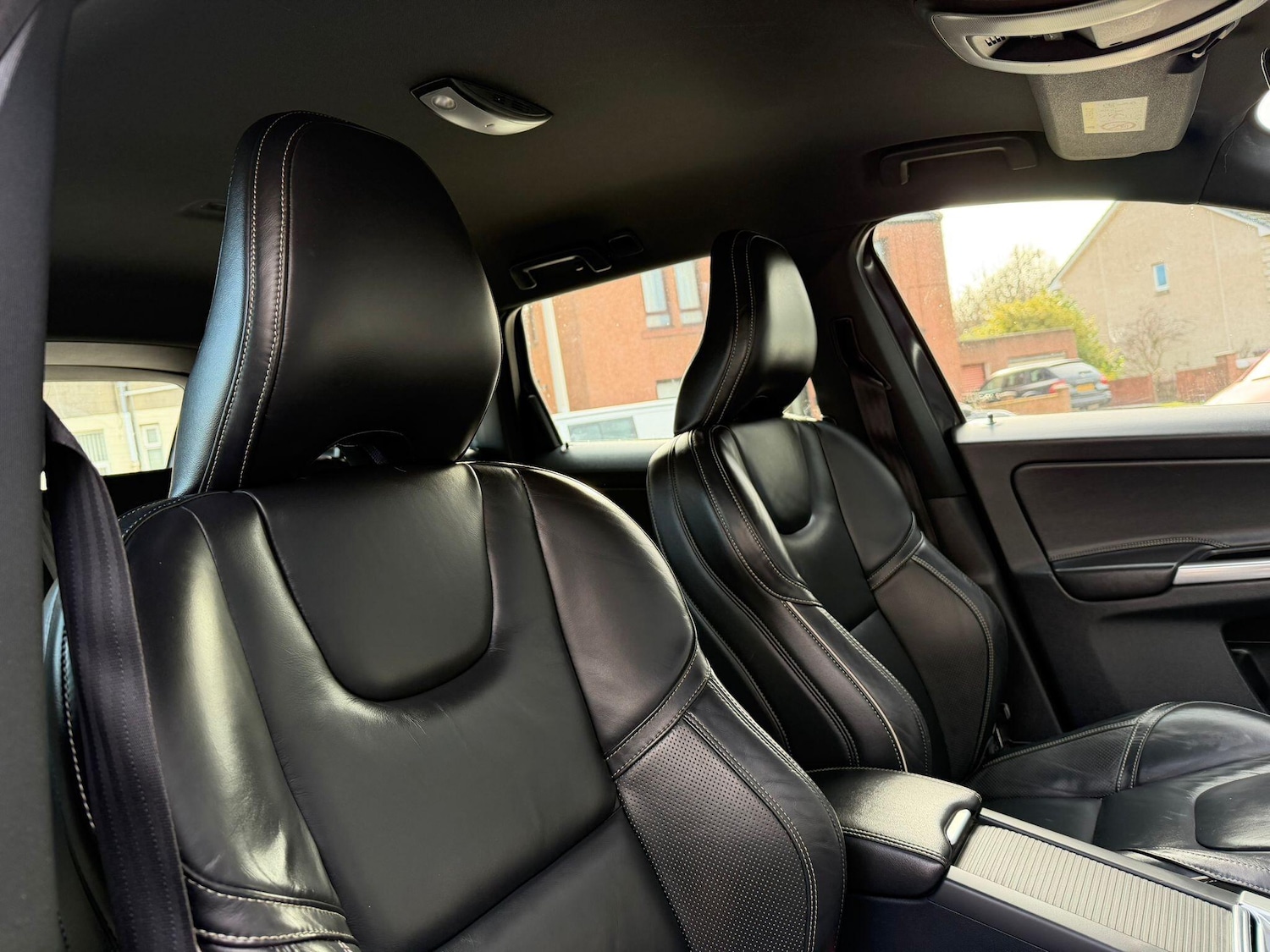 Used Volvo XC60 2016 for sale - 77645745: Photo 8