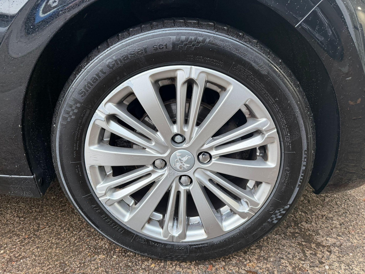 Used Peugeot 208 2017 for sale - 76936038: Photo 15