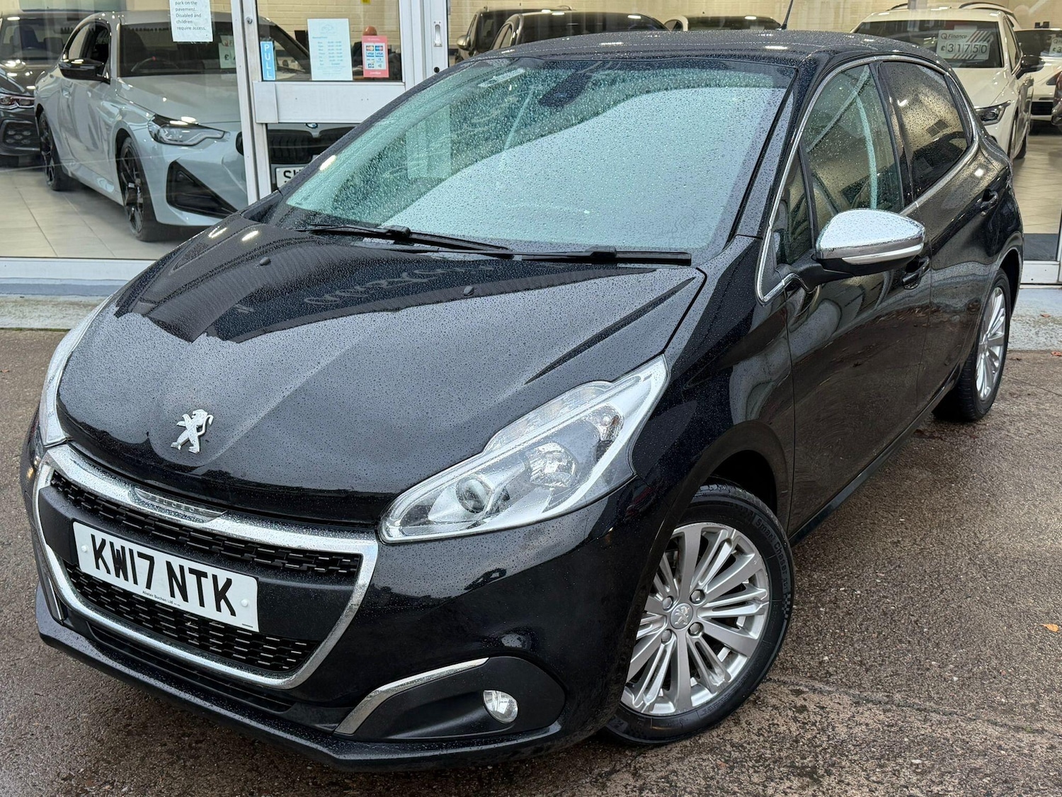Used Peugeot 208 2017 for sale - 76936038: Photo 5