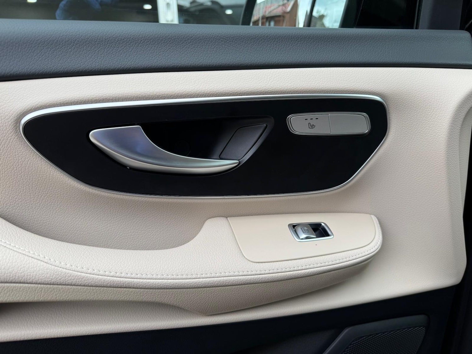 Used Mercedes-Benz V-Class for sale - 76942714: Photo 19