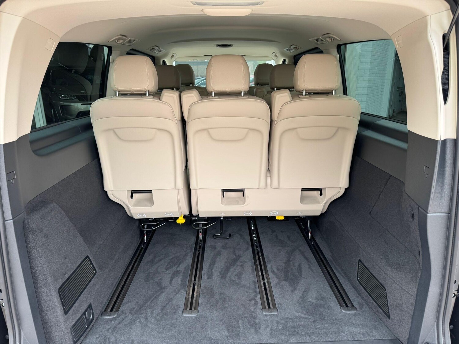 Used Mercedes-Benz V-Class for sale - 76942714: Photo 30