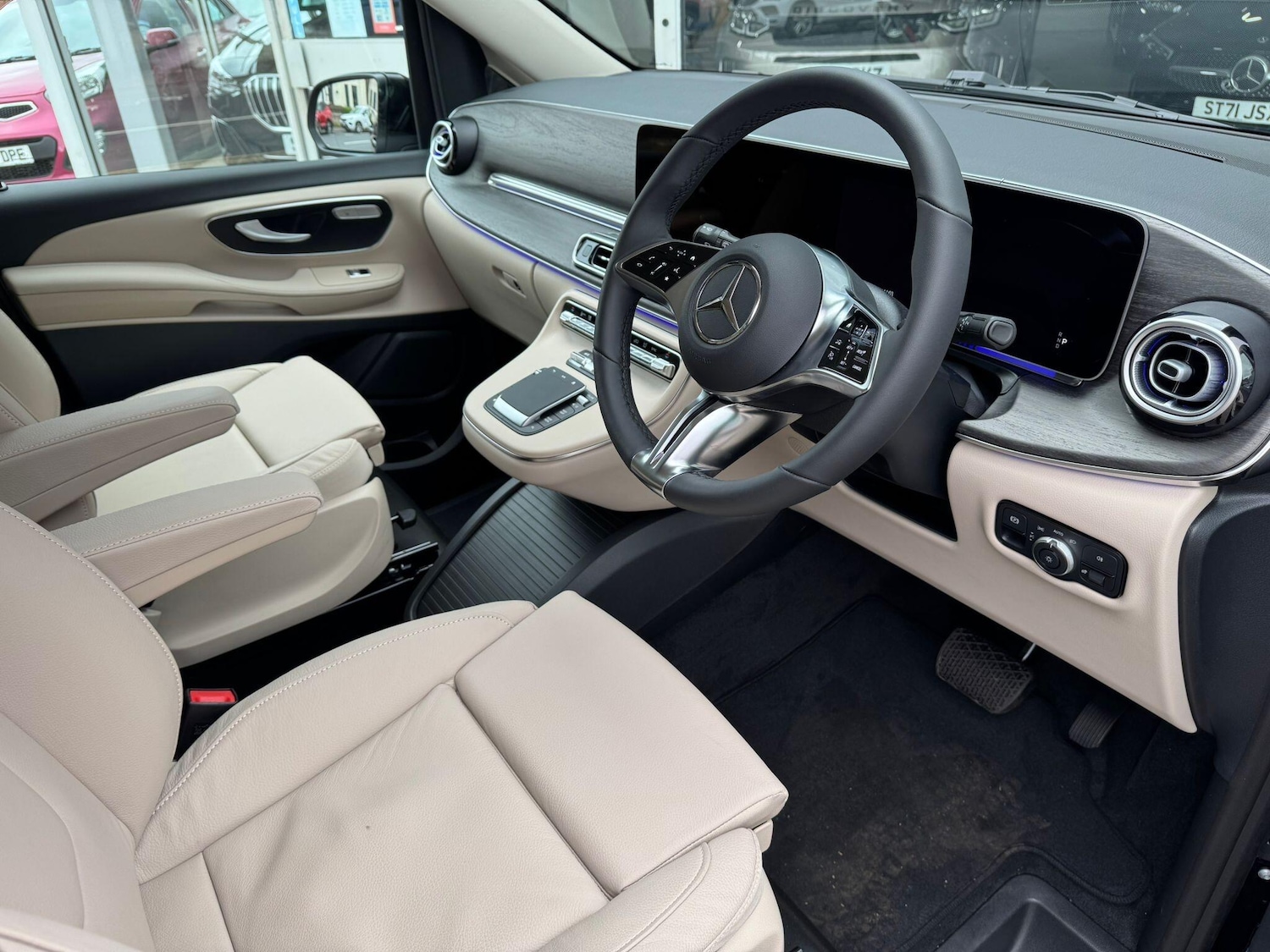 Used Mercedes-Benz V-Class for sale - 76942714: Photo 8