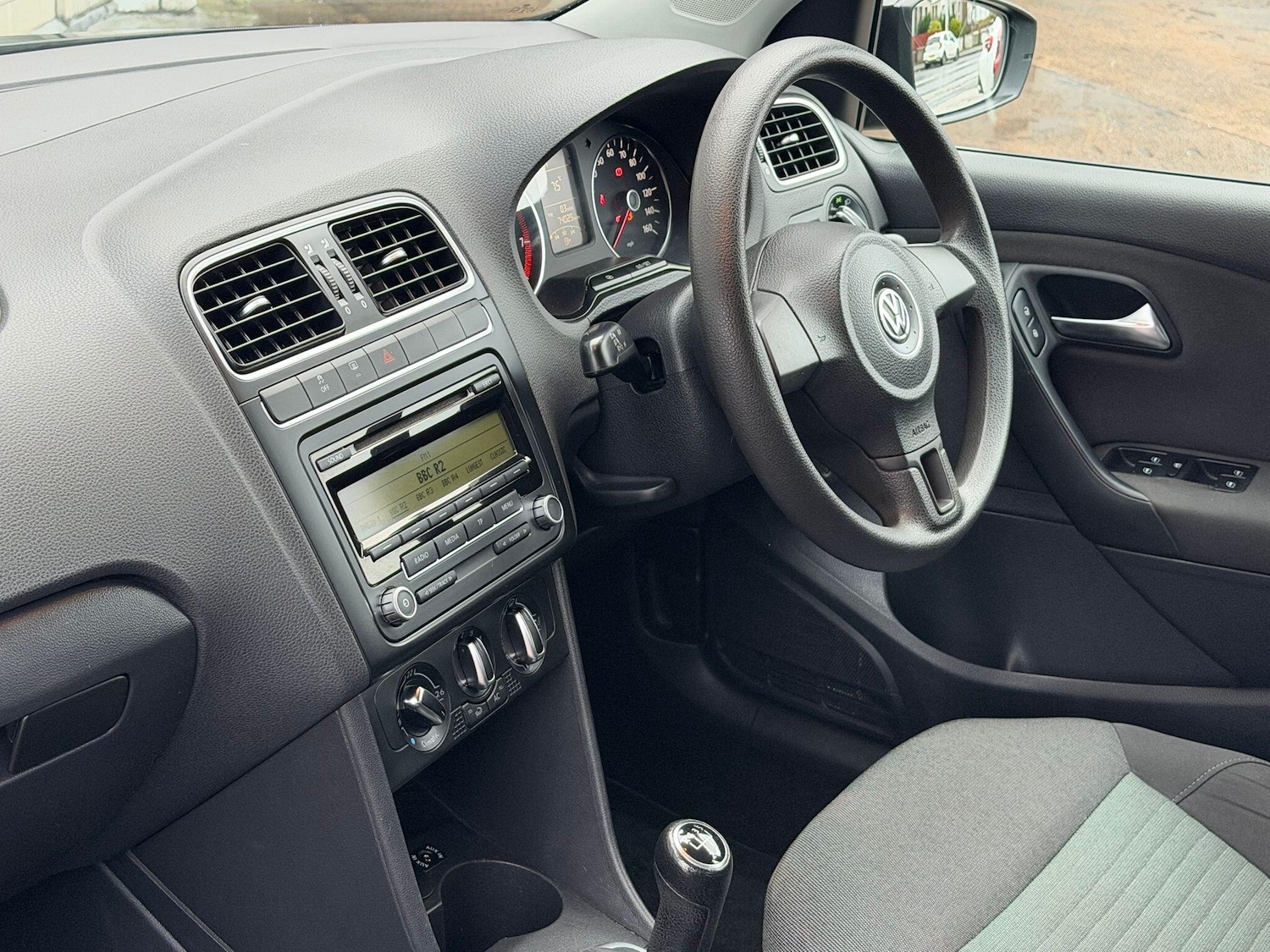 Used Volkswagen Polo for sale - 77279770: Photo 6