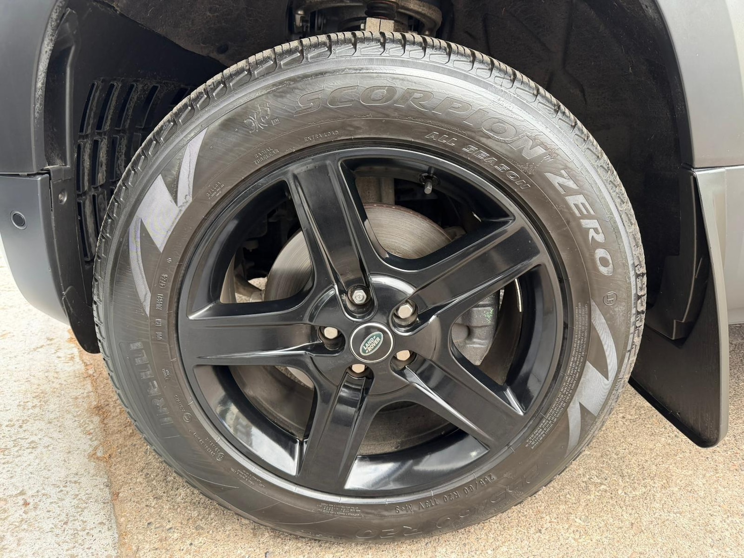 Used Land Rover Defender 2020 for sale - 76647580: Photo 14