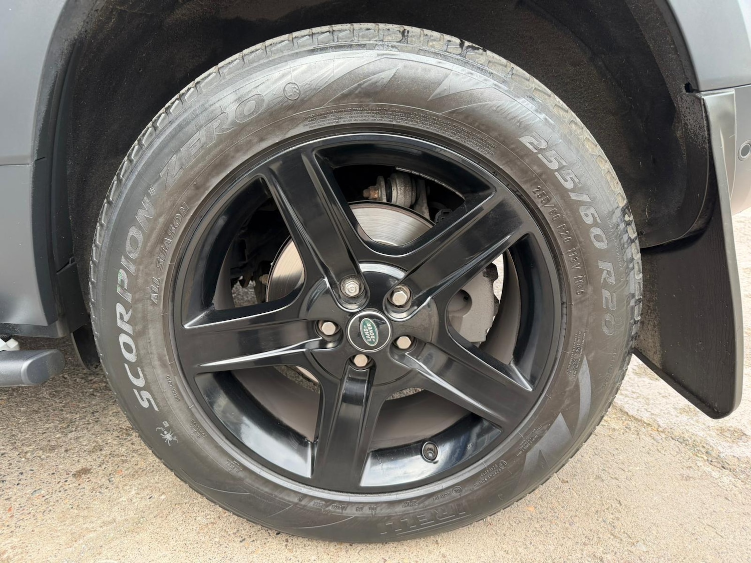 Used Land Rover Defender 2020 for sale - 76647580: Photo 16