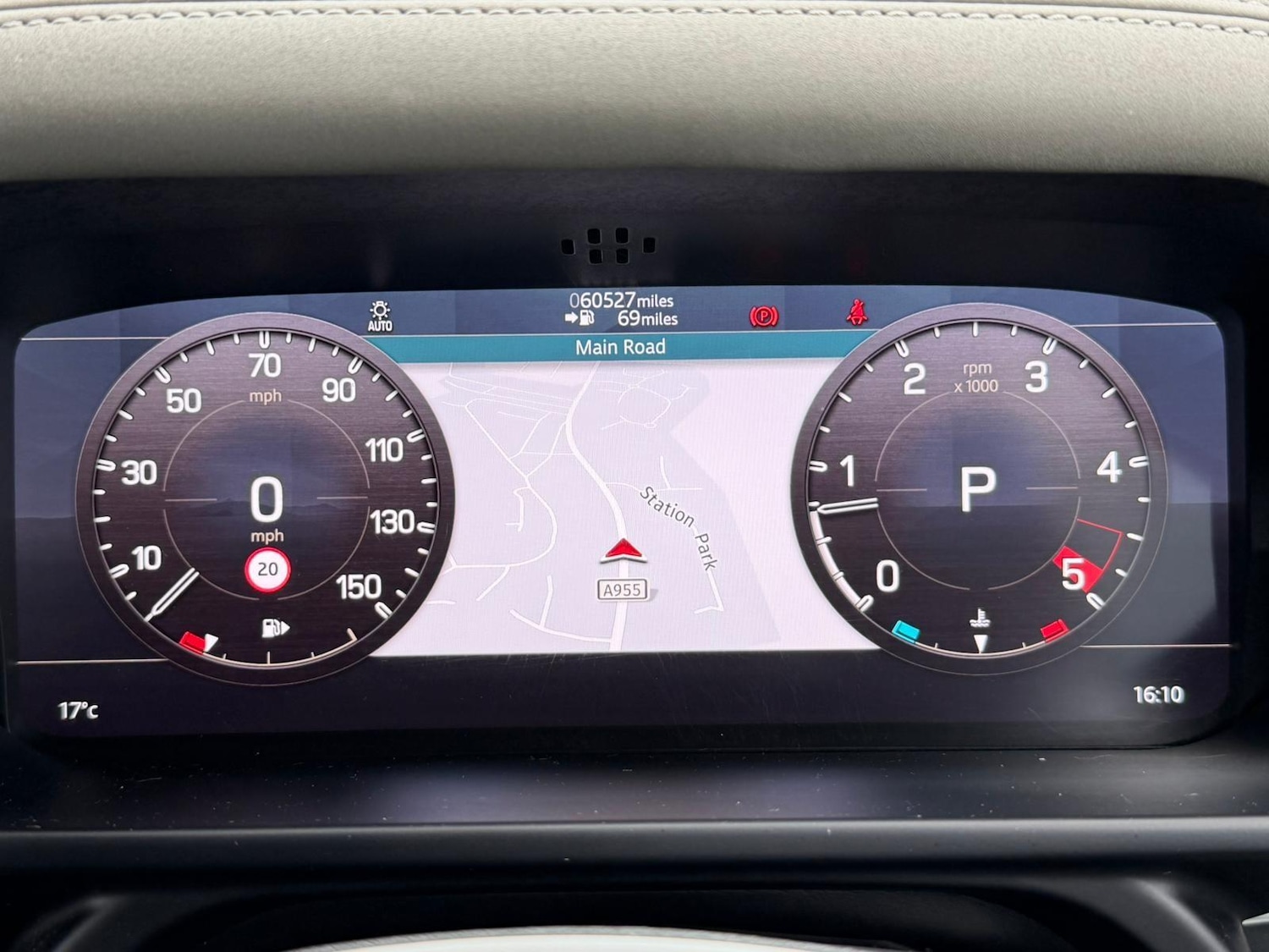 Used Land Rover Defender 2020 for sale - 76647580: Photo 20