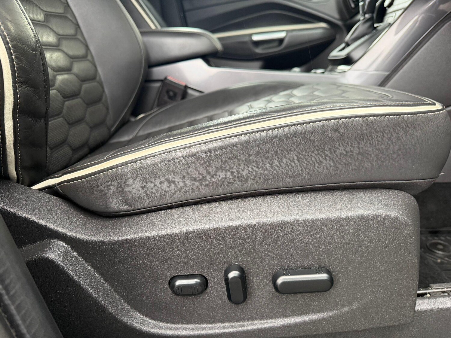 Used Ford Kuga for sale - 77496616: Photo 8