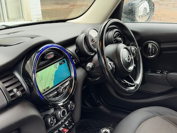 Used MINI Hatch 2017 for sale - 76647607: Photo