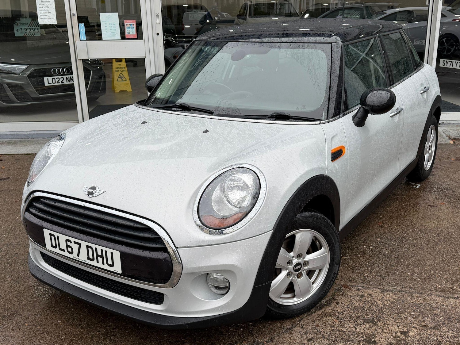 Used MINI Hatch 2017 for sale - 76647607: Photo 5
