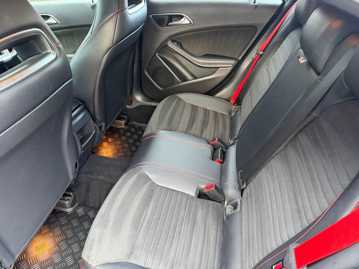 Used Mercedes-Benz A-Class 2014 for sale - 77646926: Photo 10