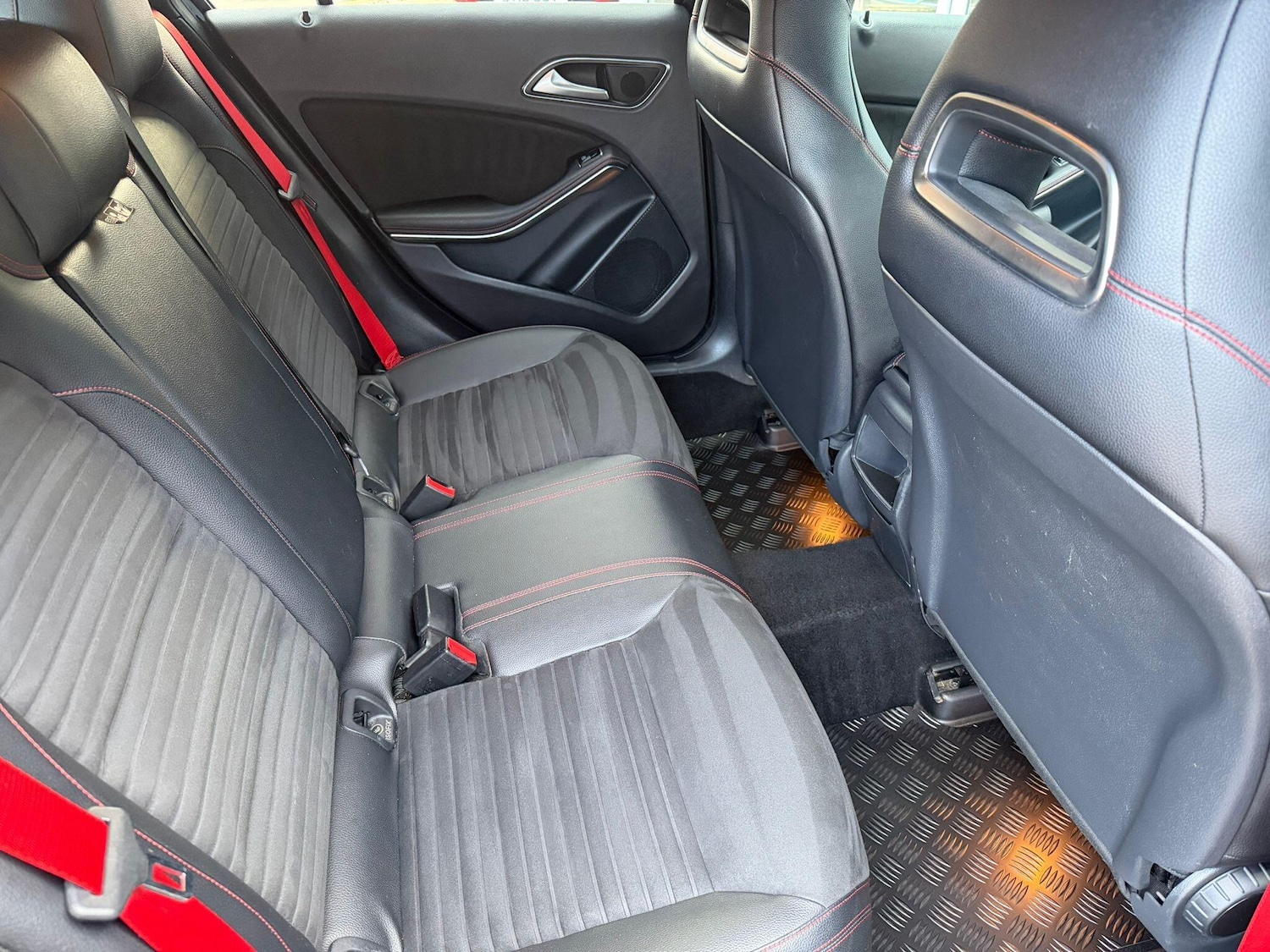 Used Mercedes-Benz A-Class 2014 for sale - 77646926: Photo 11