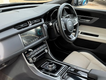 Used Jaguar XF 2020 for sale - 77994167: Photo