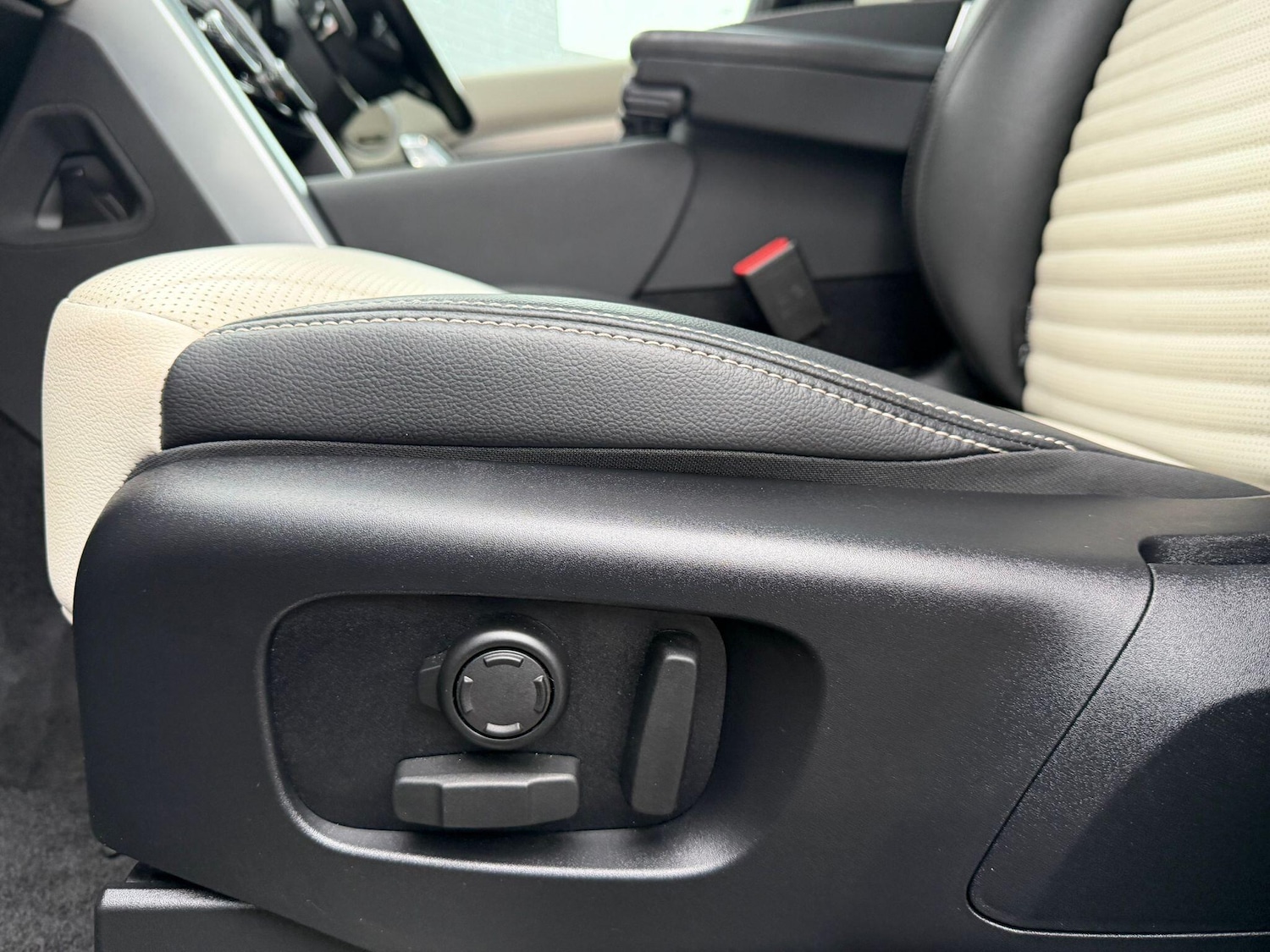 Used Land Rover Discovery for sale - 76855753: Photo 15