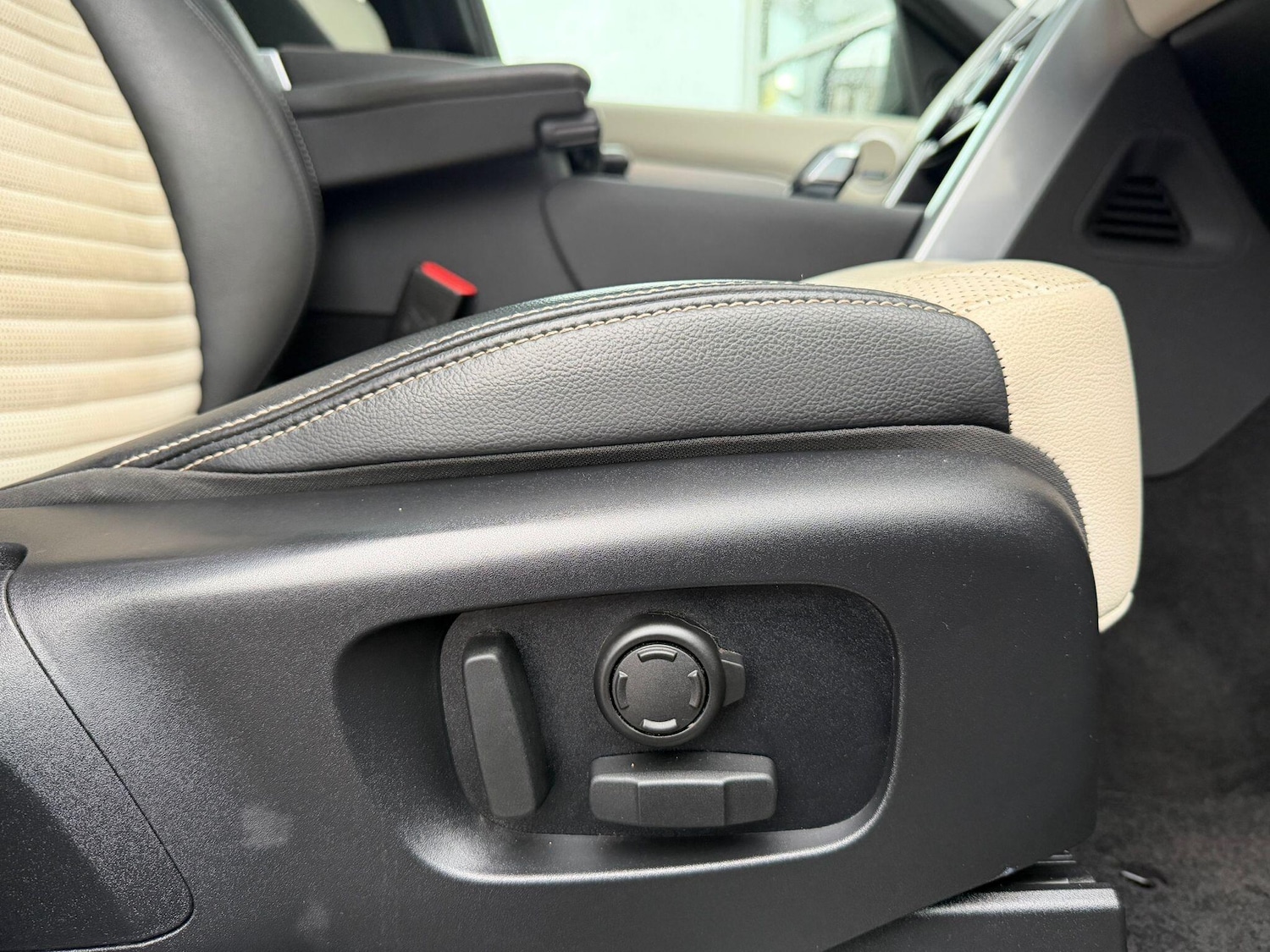 Used Land Rover Discovery for sale - 76855753: Photo 17