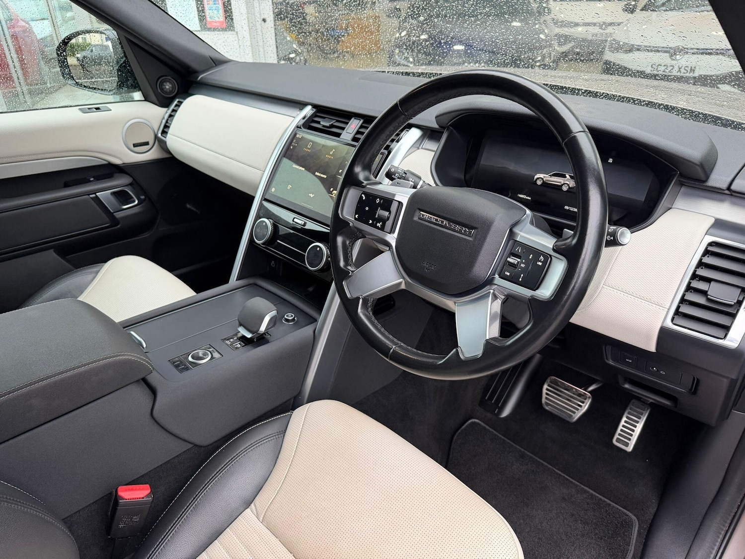 Used Land Rover Discovery for sale - 76855753: Photo 4