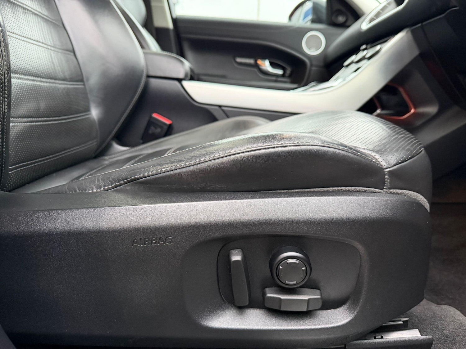 Used Land Rover Range Rover Evoque 2016 for sale - 76715548: Photo 29