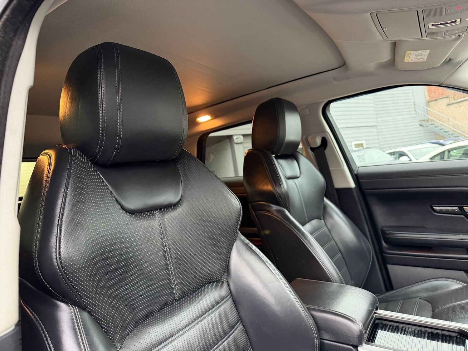 Used Land Rover Range Rover Evoque 2016 for sale - 76715548: Photo 6