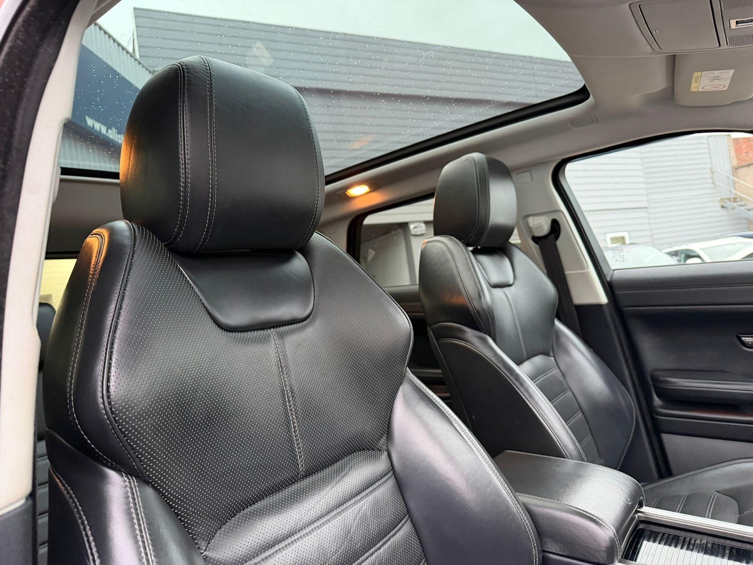 Used Land Rover Range Rover Evoque 2016 for sale - 76715548: Photo 7