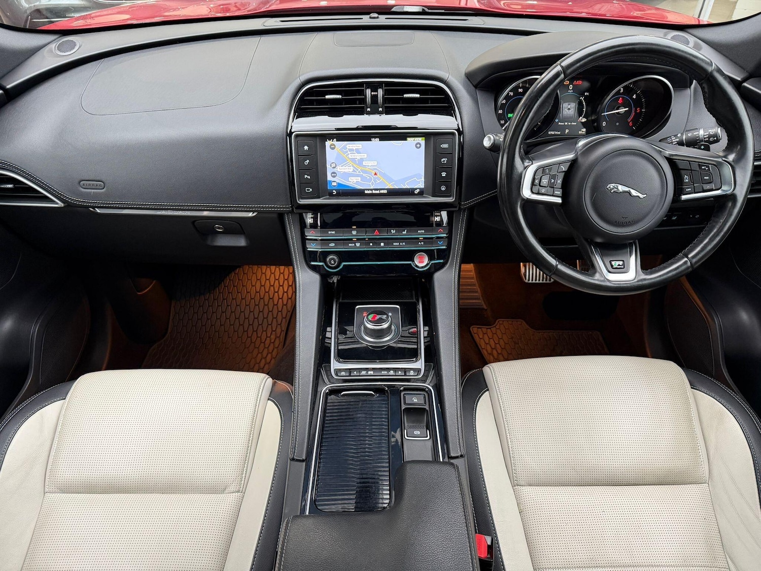 Used Jaguar F-Pace for sale - 77278870: Photo 7