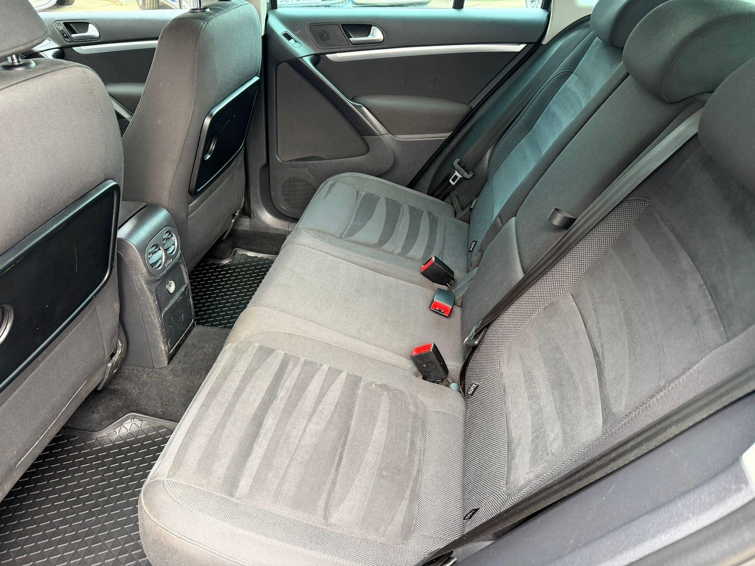 Used Volkswagen Tiguan for sale - 77612222: Photo 10