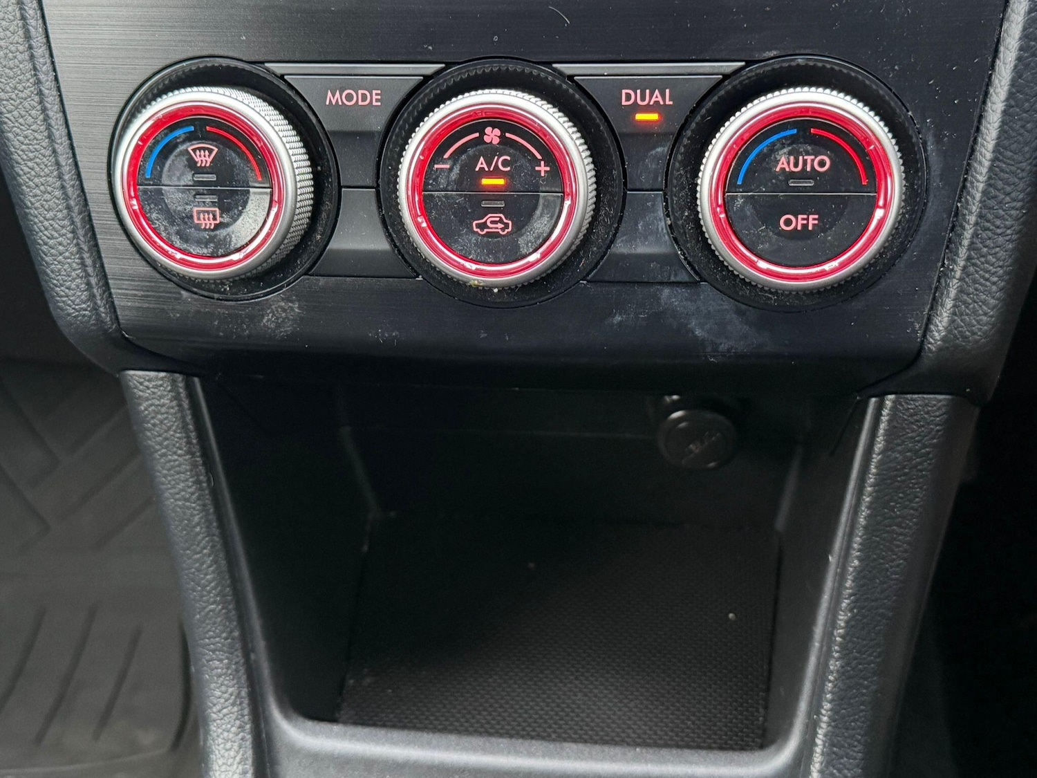 Used Subaru XV 2014 for sale - 76735374: Photo 11