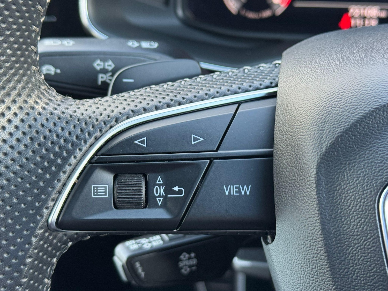 Used Audi Q8 2020 for sale - 76647463: Photo 15