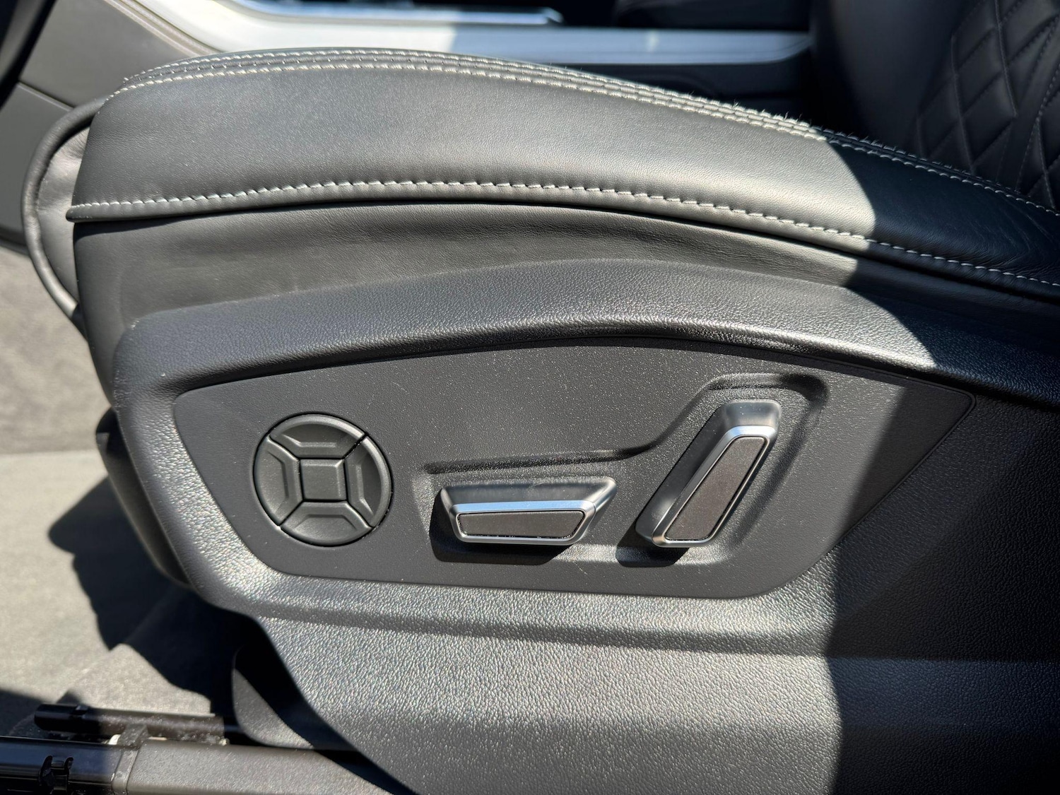 Used Audi Q8 2020 for sale - 76647463: Photo 16