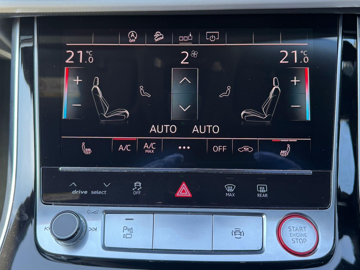 Used Audi Q8 2020 for sale - 76647463: Photo 25