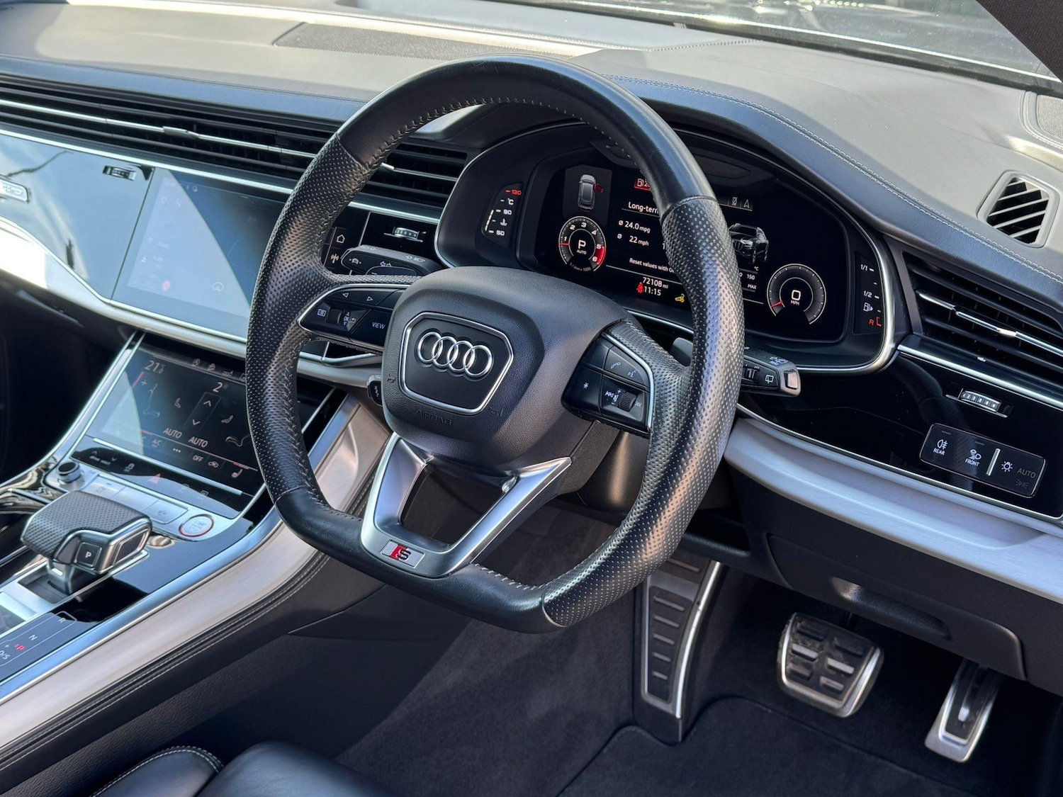 Used Audi Q8 2020 for sale - 76647463: Photo 28