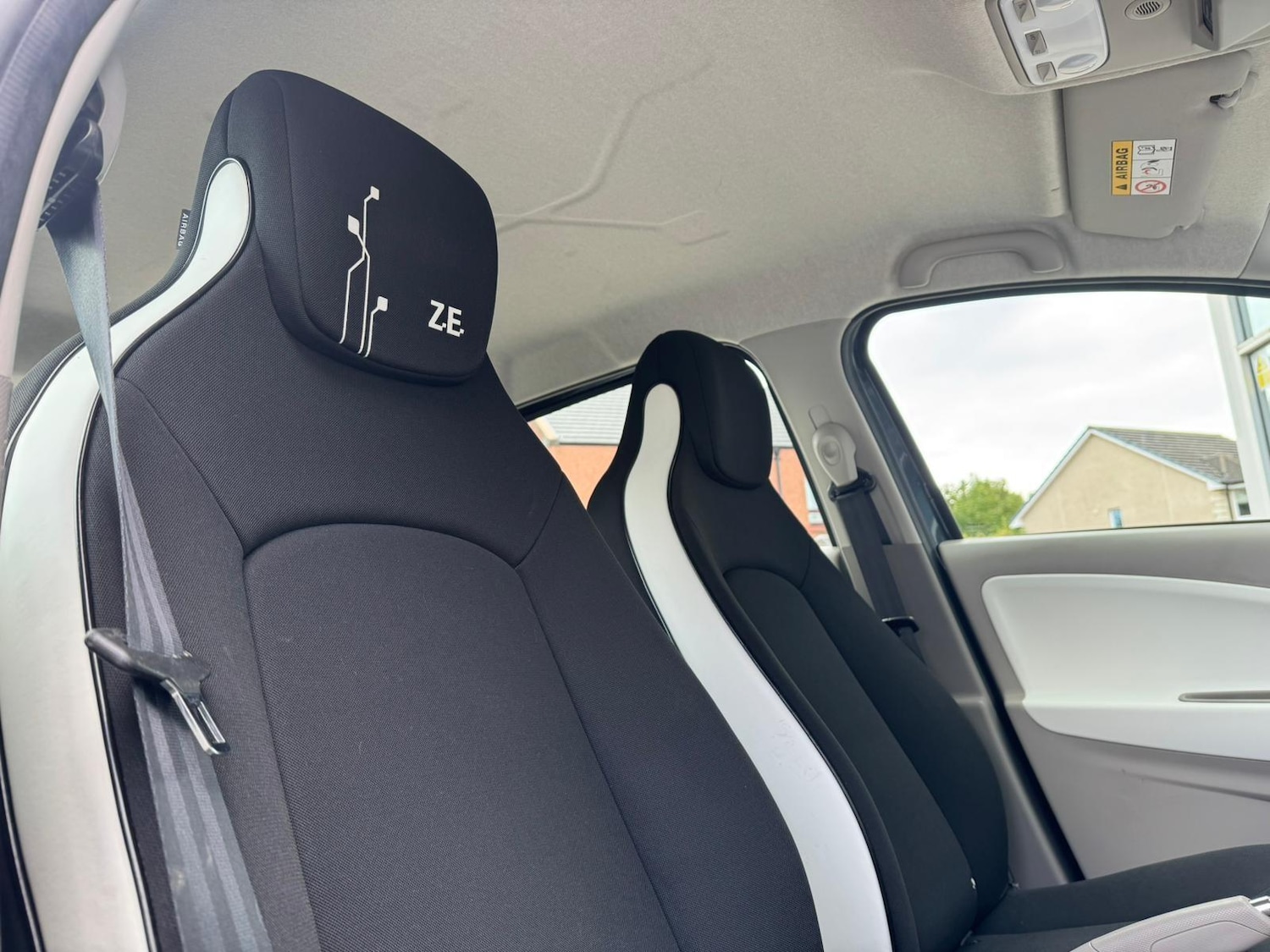 Used Renault Zoe for sale - 76647480: Photo 10