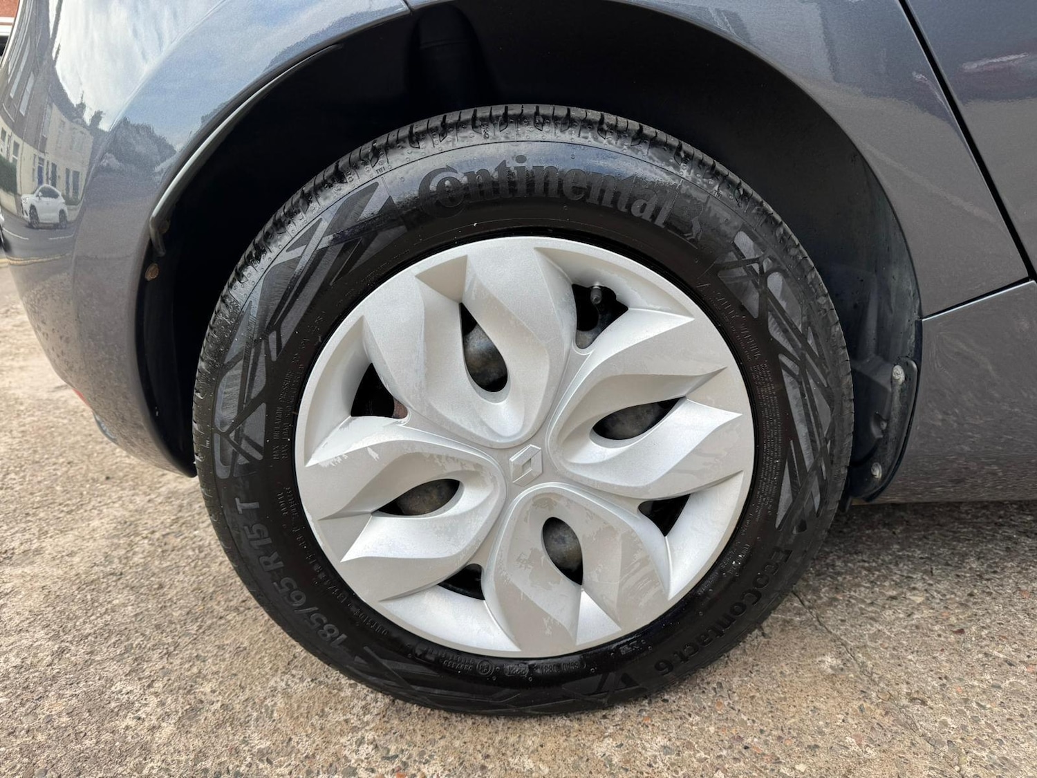 Used Renault Zoe for sale - 76647480: Photo 17