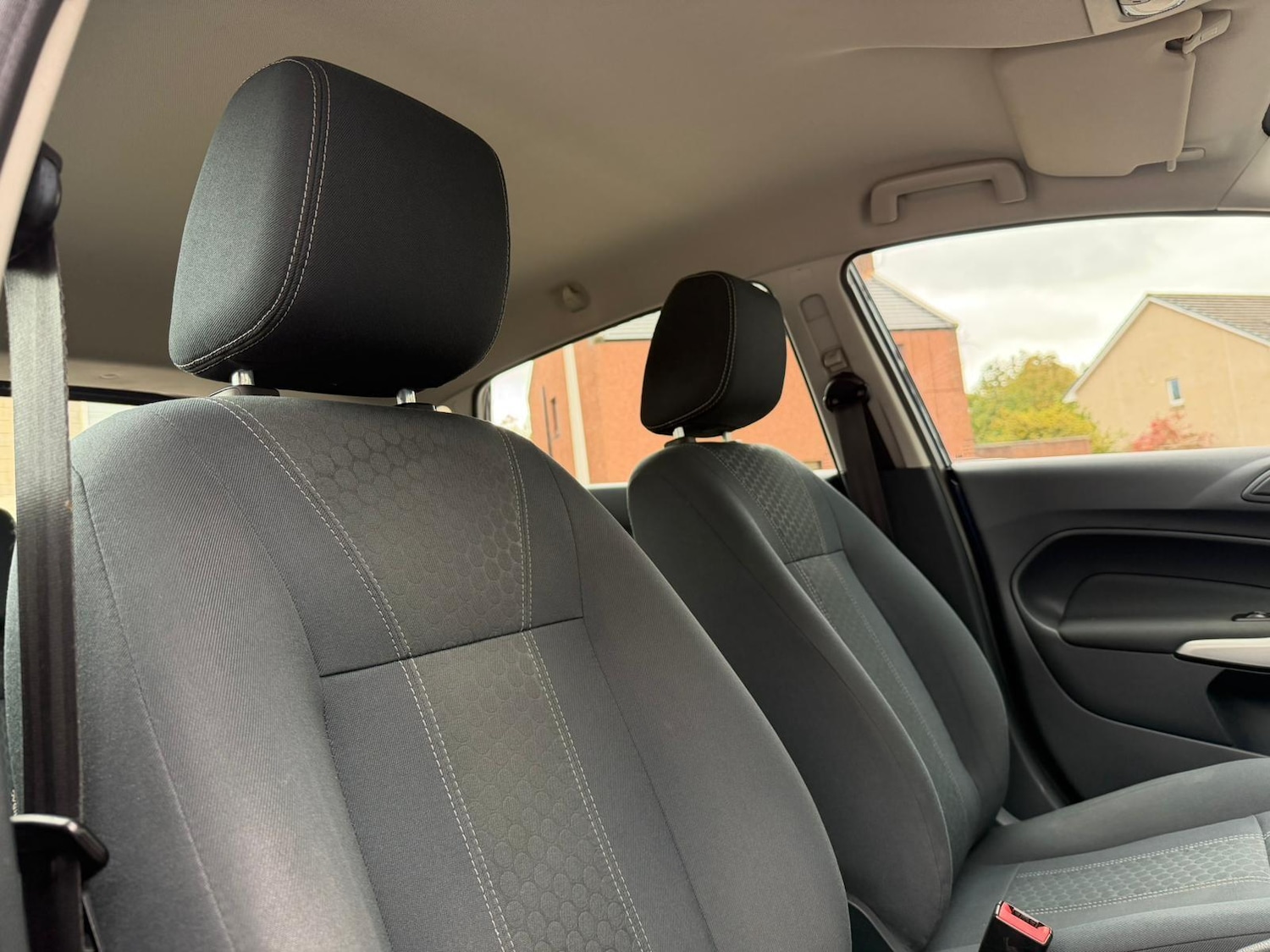 Used Ford Fiesta 2012 for sale - 76647563: Photo 7